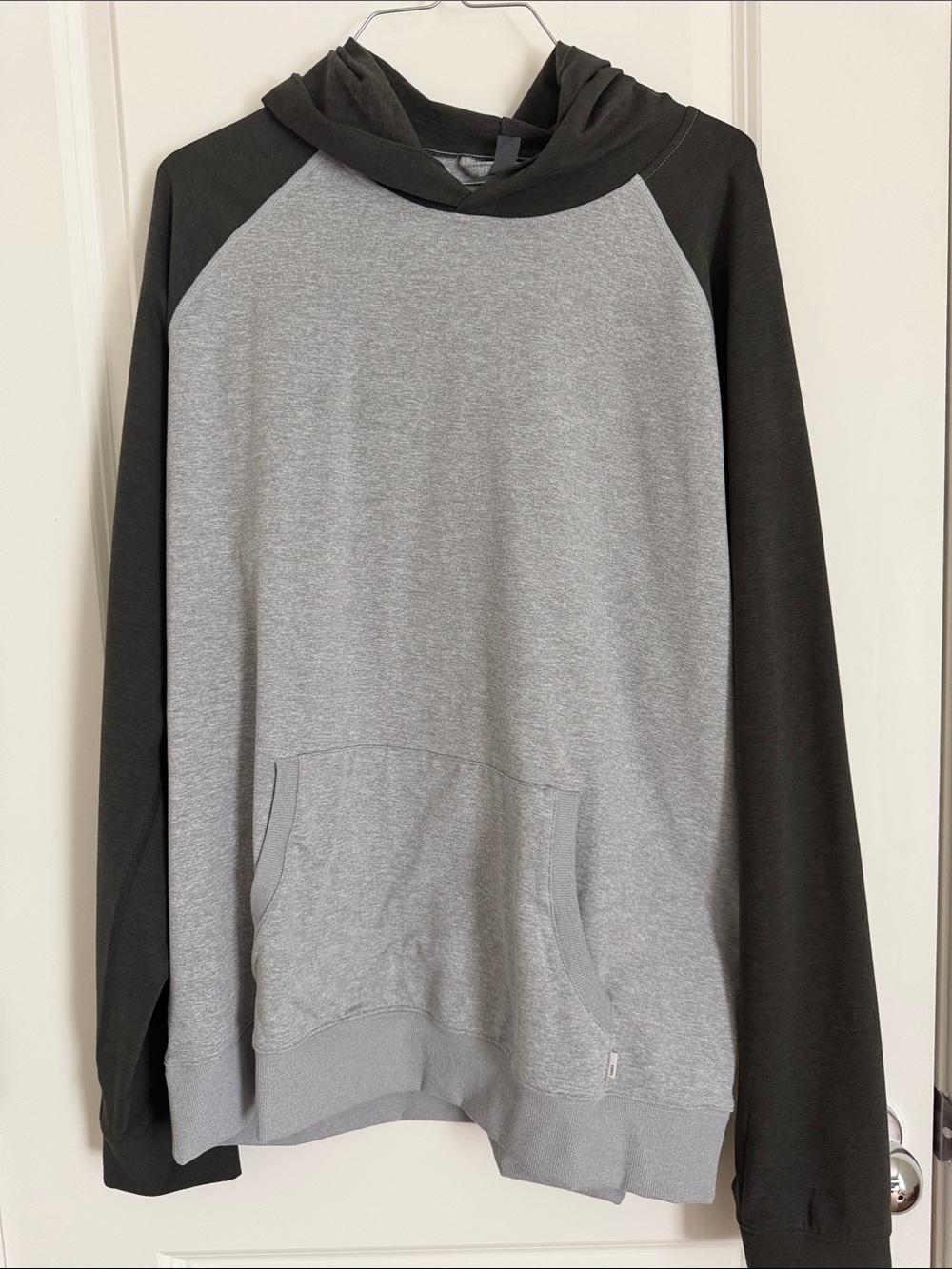 Men's vuori Coronado pullover hoodie